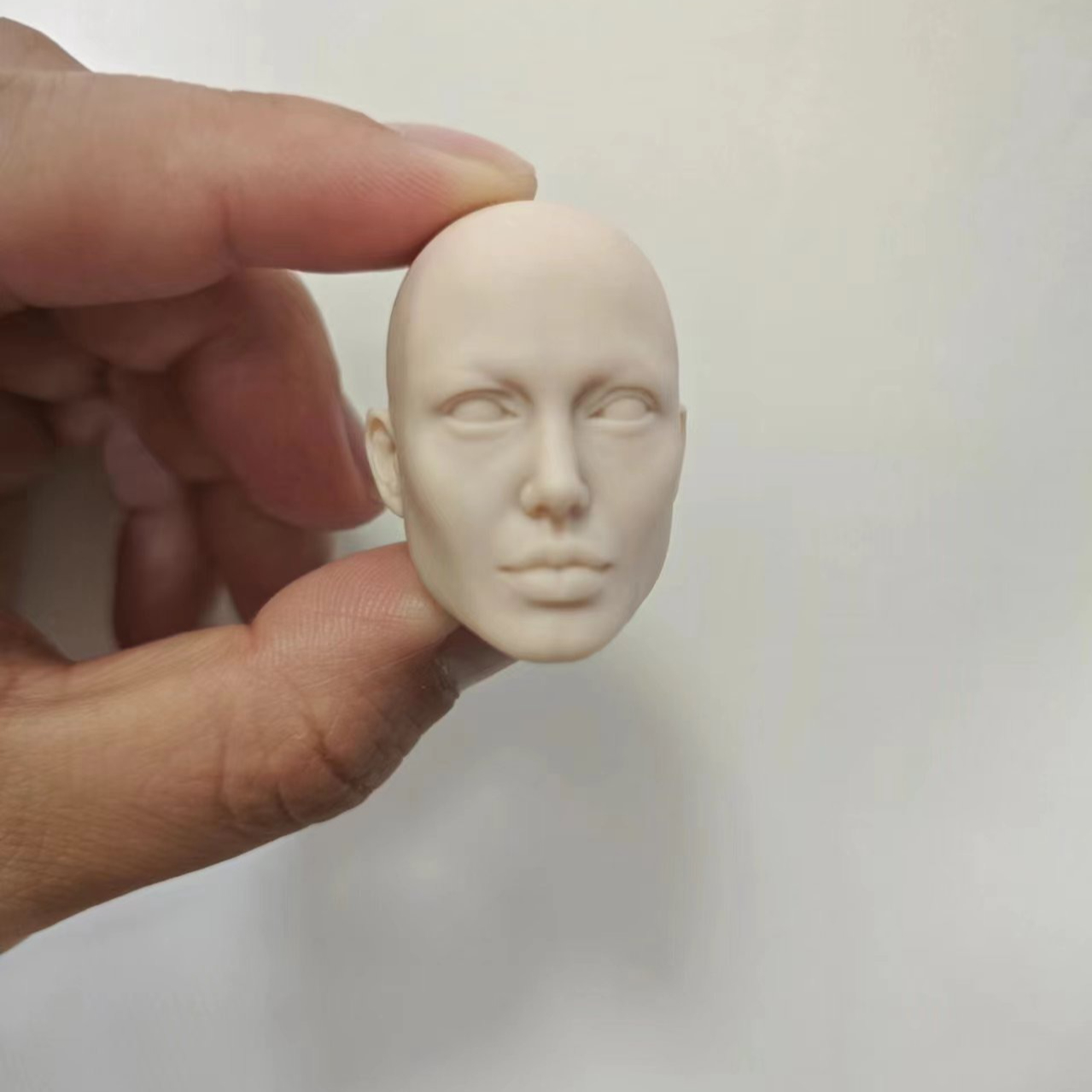 Beauty Real Makeup - 1/6 Scale Unpainted European Beauty Head