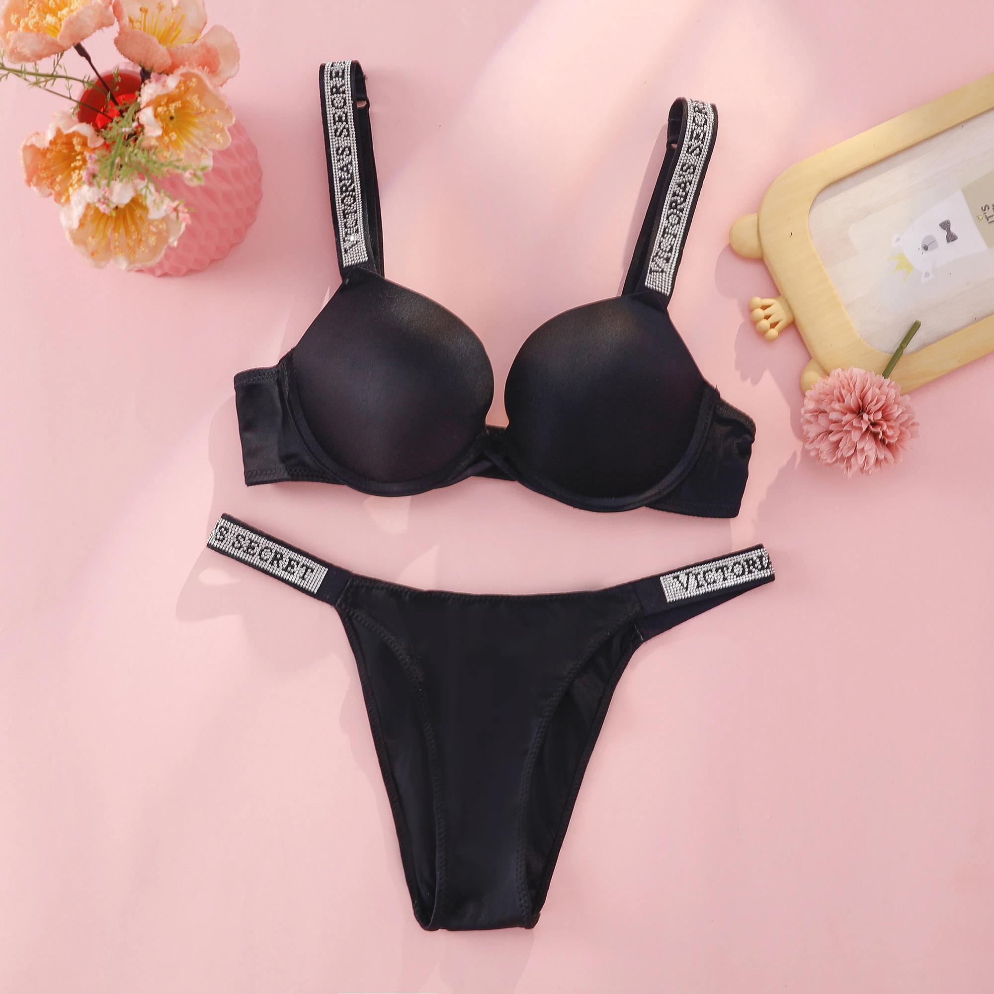 Victoria's Secret Push Up Bra  - огляд і ціна Beauty Makeup Louis Vuitton