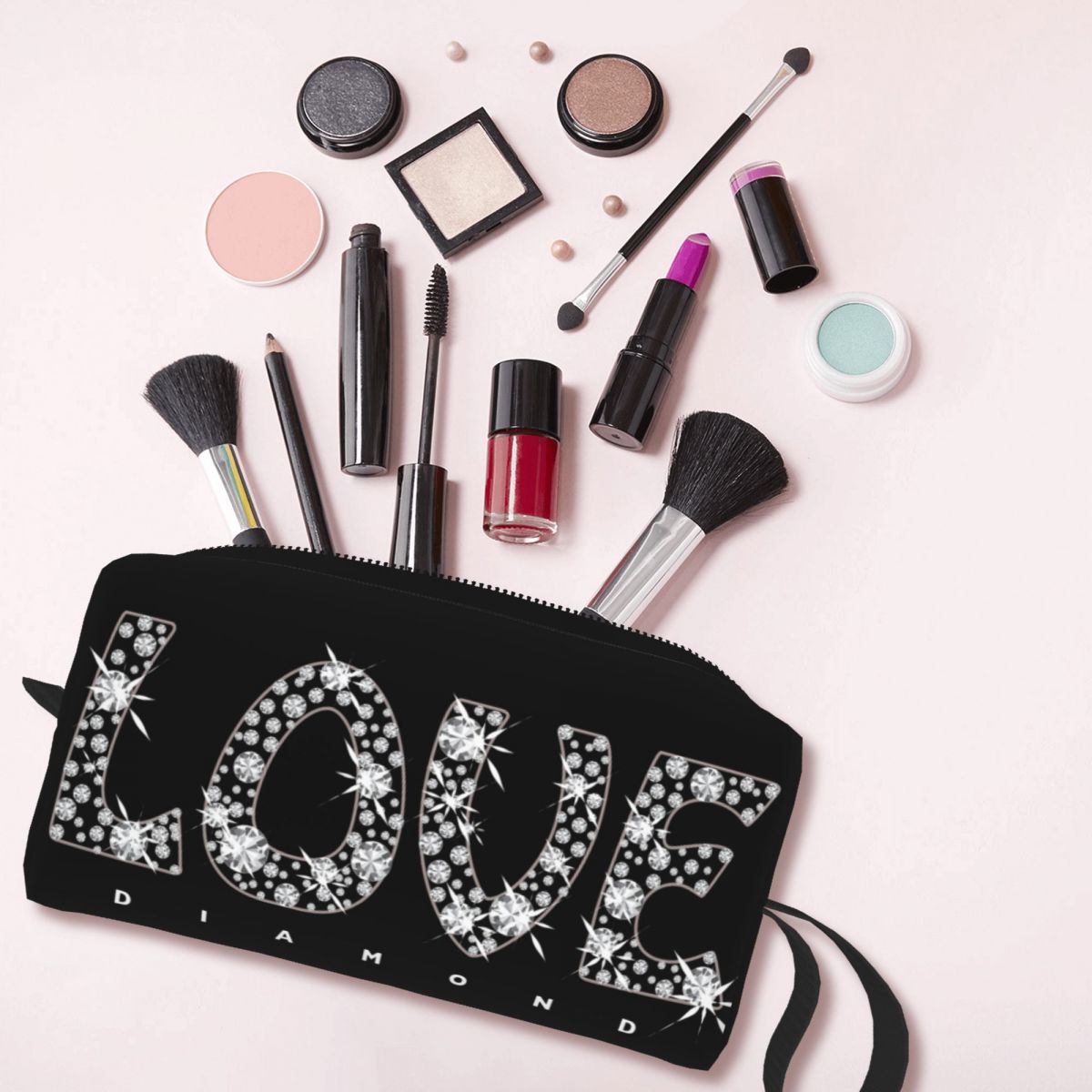 Custom Love Diamond Toiletry B - огляд і ціна Beauty Love Makeup